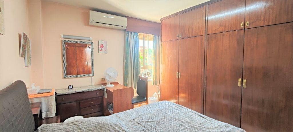 Piso de 3 habitaciones en Torremolinos en venta - 320.000 € (Ref: 9373780)