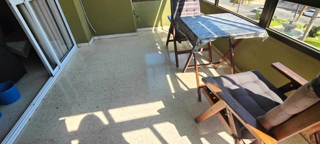 Piso de 3 habitaciones en Torremolinos en venta - 320.000 € (Ref: 9373780)