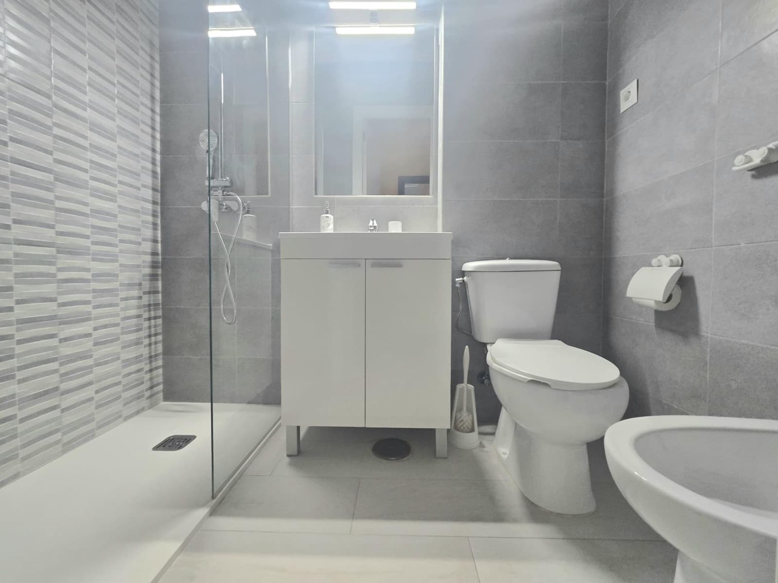 3 bedroom Flat for sale in Torremolinos - € 210,000 (Ref: 9385518)