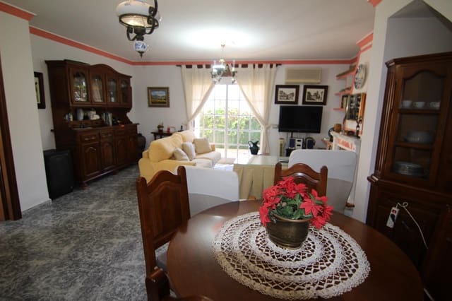 2 soverom Villa til salgs i Torremolinos med garasje - € 635 000 (Ref: 9415846)