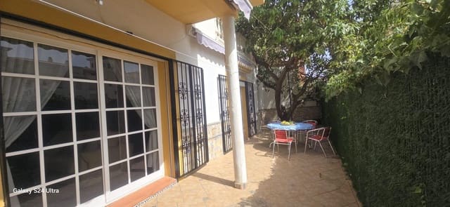 2 soverom Villa til salgs i Torremolinos med garasje - € 635 000 (Ref: 9415846)