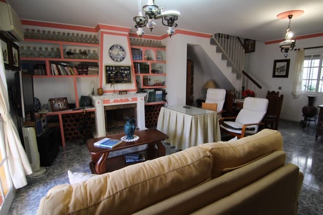 2 soverom Villa til salgs i Torremolinos med garasje - € 635 000 (Ref: 9415846)