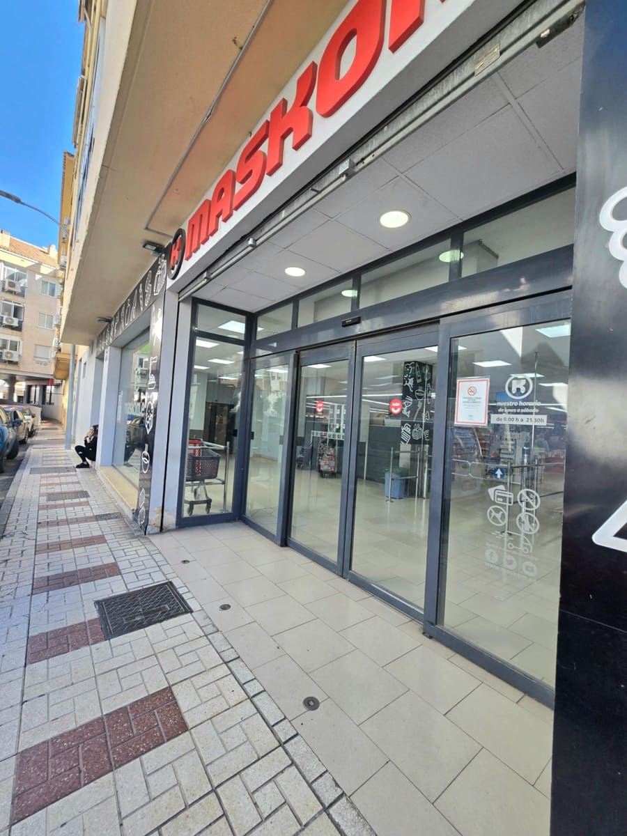 3 bedroom Flat for sale in Torremolinos - € 219,900 (Ref: 9419647)