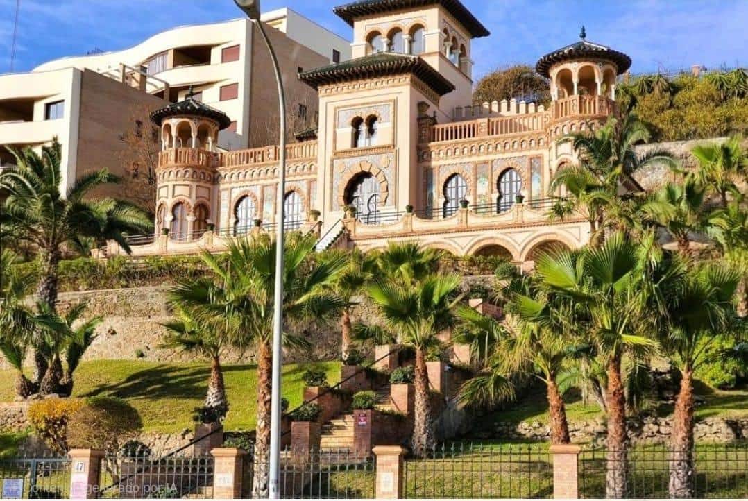 Piso de 2 habitaciones en Torremolinos en venta con piscina - 399.000 € (Ref: 9446270)