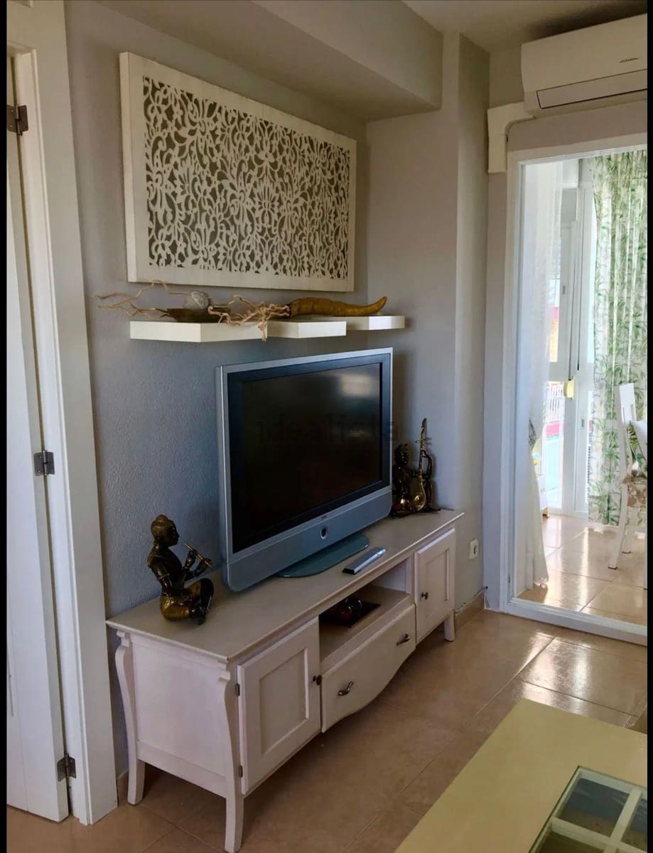 Piso de 2 habitaciones en Torremolinos en venta con piscina - 399.000 € (Ref: 9446270)