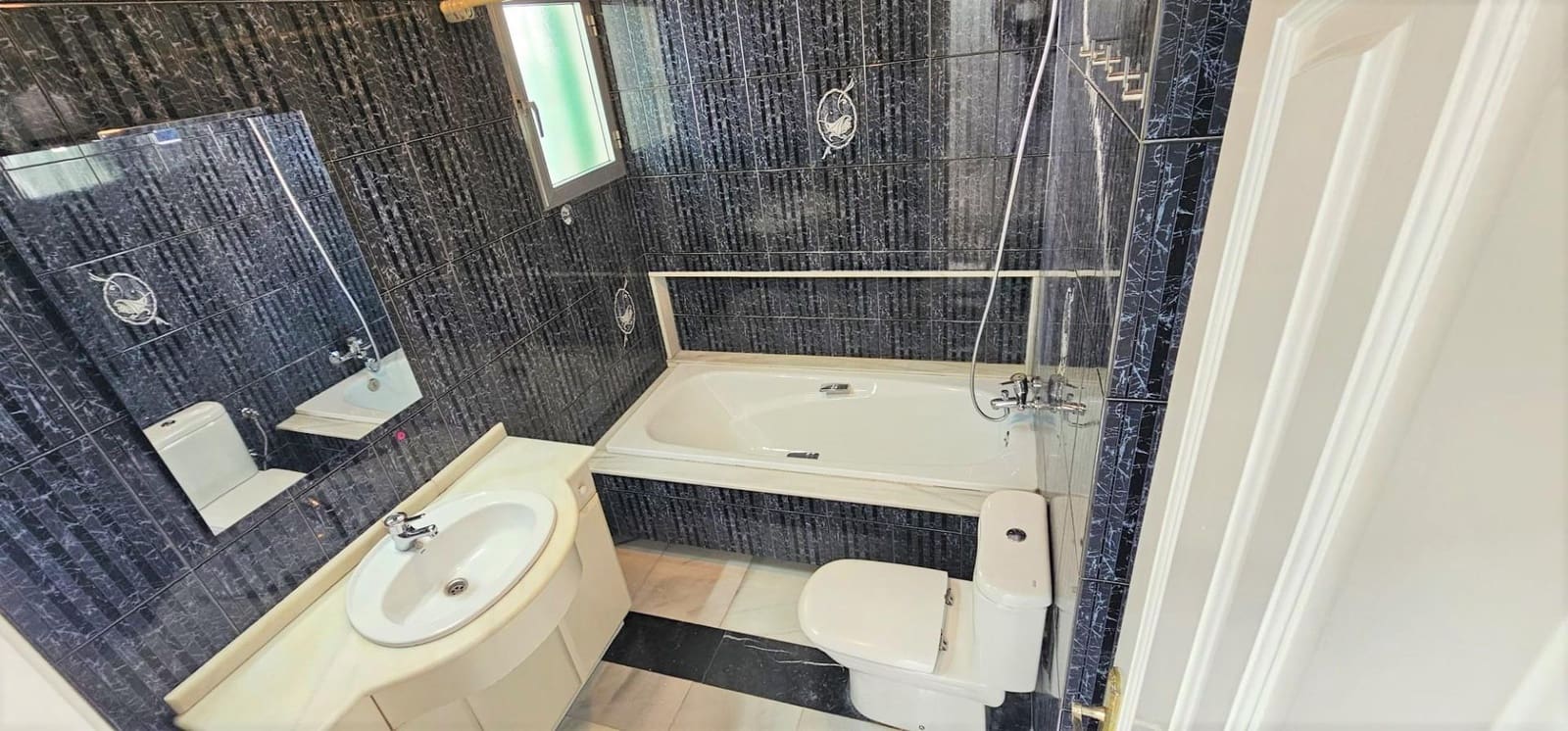 2 bedroom Penthouse for sale in Torremolinos - € 420,000 (Ref: 9456176)