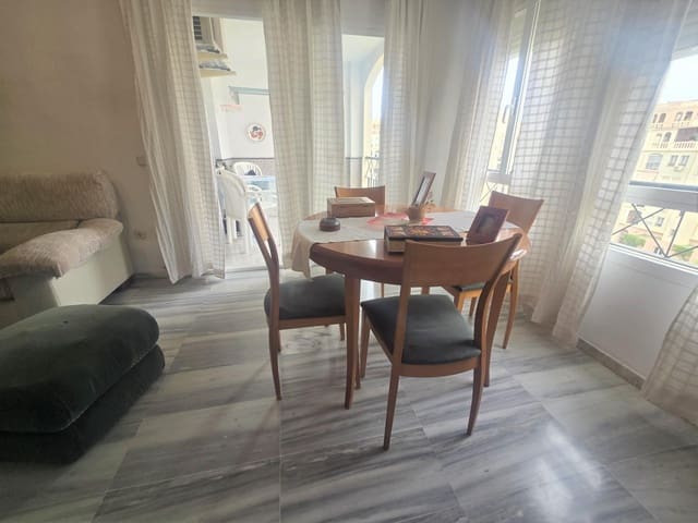 3 makuuhuone Asunto myytävänä paikassa Torremolinos mukana uima-altaan 
autotalli - 379 000 € (Ref: 9497140)