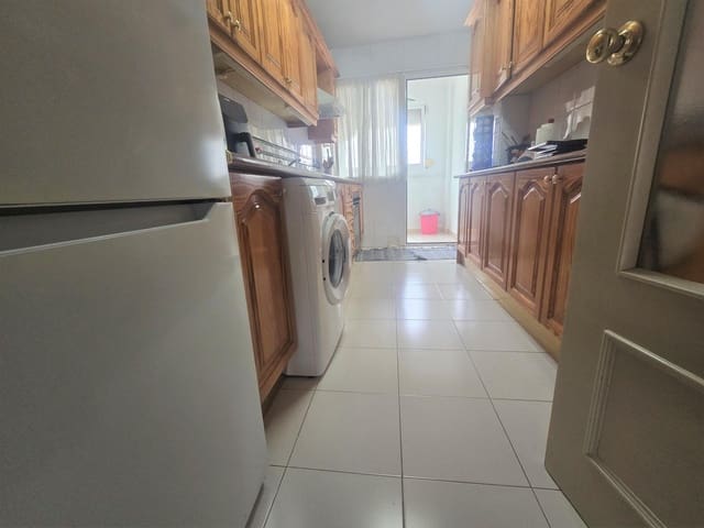 3 makuuhuone Asunto myytävänä paikassa Torremolinos mukana uima-altaan 
autotalli - 379 000 € (Ref: 9497140)