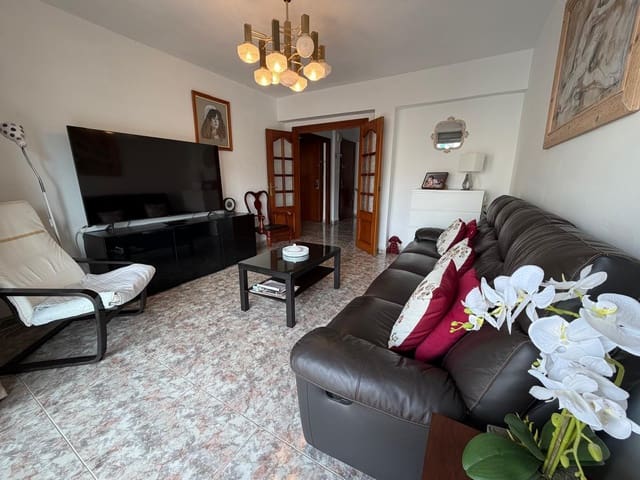 Piso de 3 habitaciones en Torremolinos en venta - 335.000 € (Ref: 9516018)