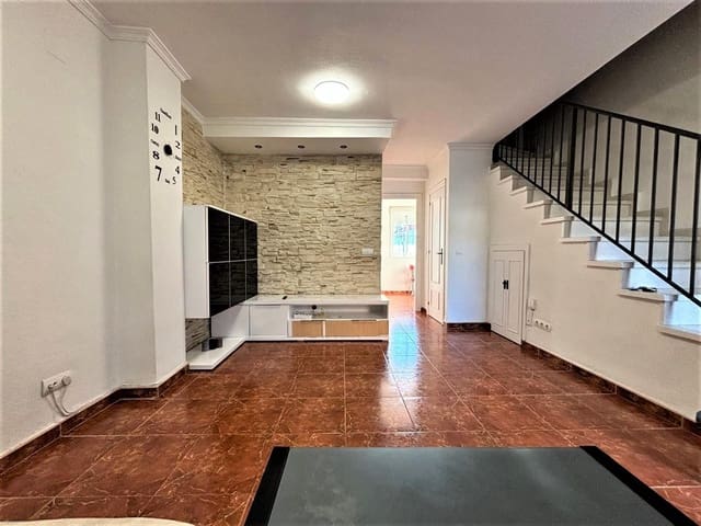 Adosado de 3 habitaciones en Torremolinos en venta con piscina garaje - 340.000 € (Ref: 9561715)