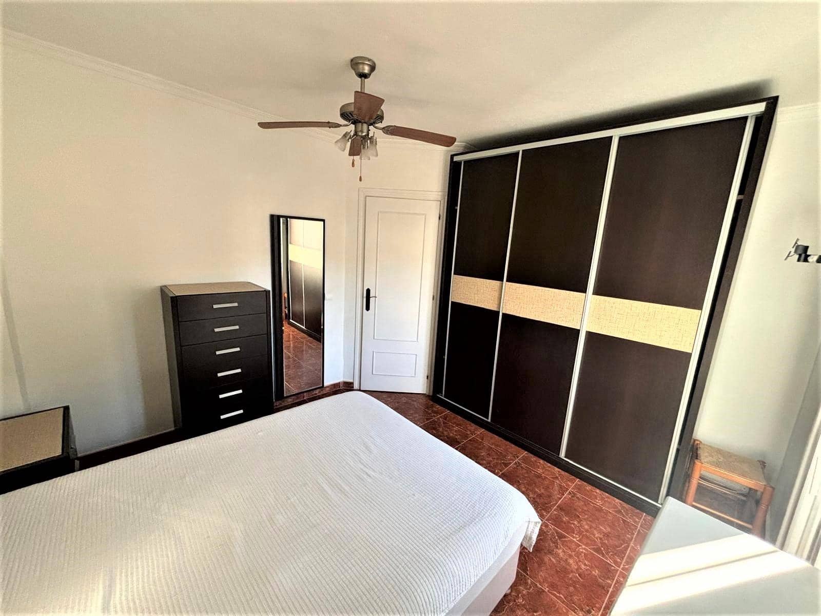 3 Zimmer Reihenhaus zu vermieten in Torremolinos mit Pool Garage - 1.300 € (Ref: 9561715)