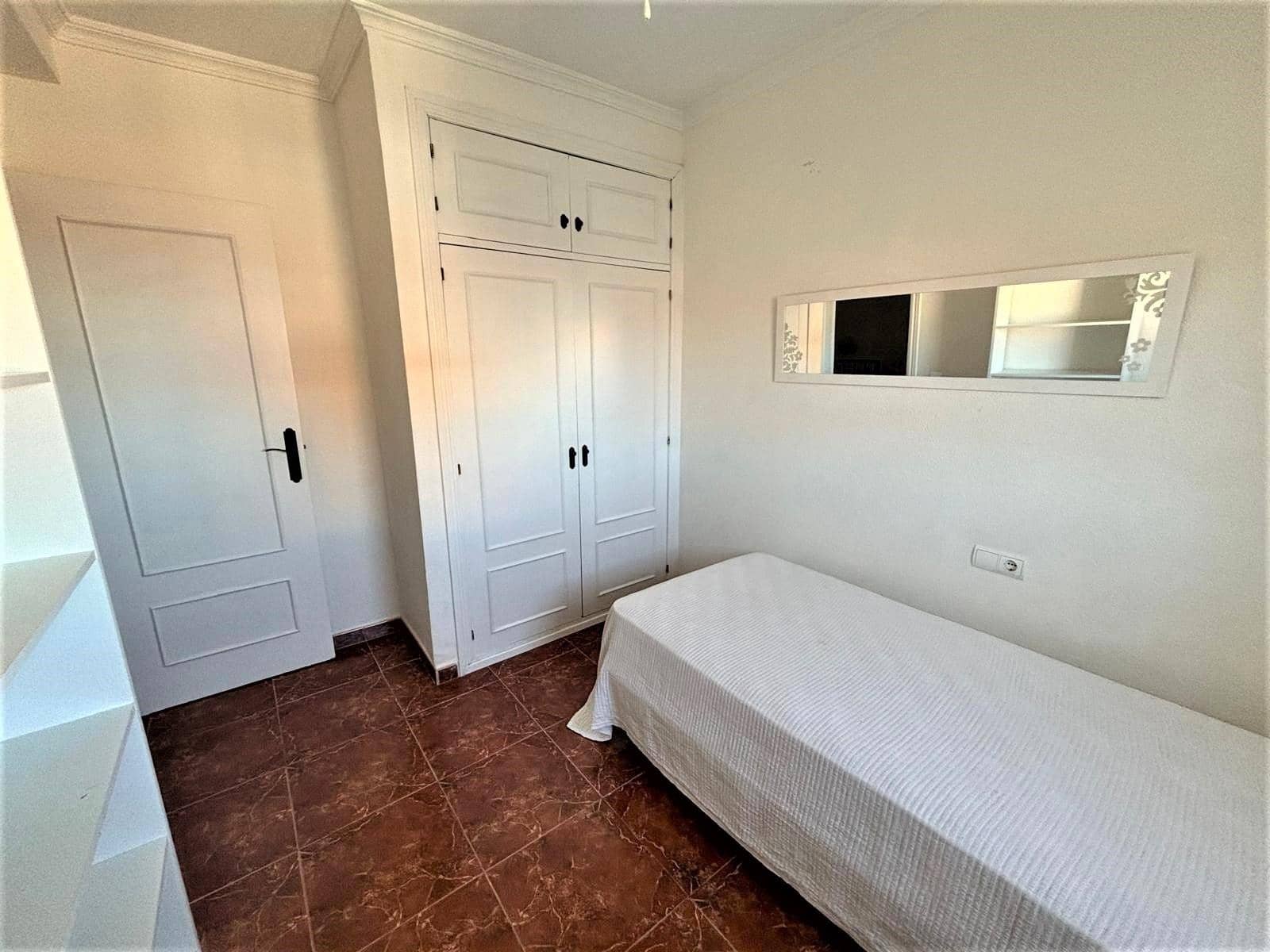 3 Zimmer Reihenhaus zu vermieten in Torremolinos mit Pool Garage - 1.300 € (Ref: 9561715)