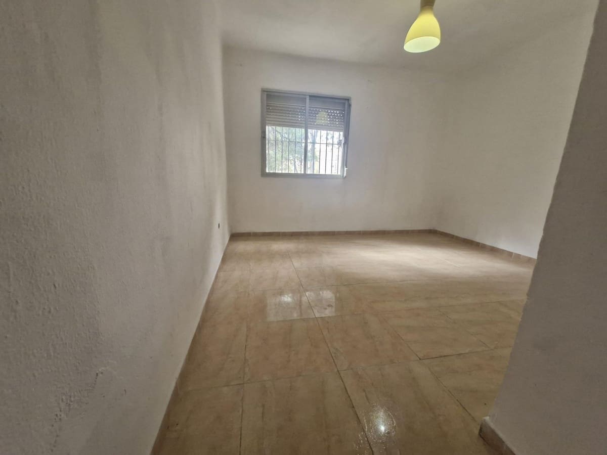 3 bedroom Apartment for sale in Torremolinos - € 220,000 (Ref: 9568503)