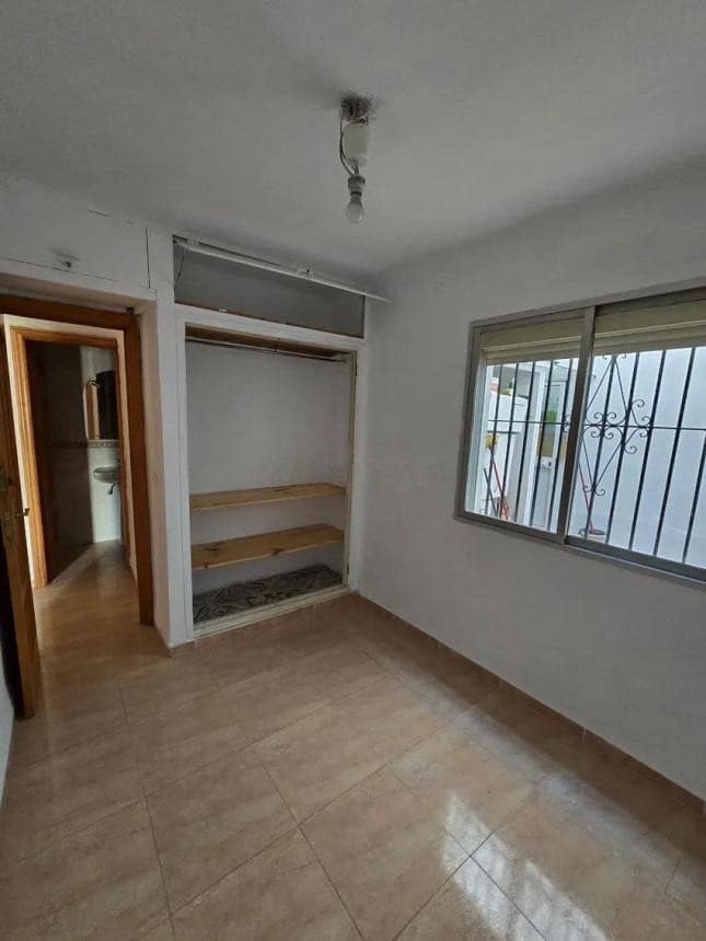 3 bedroom Apartment for sale in Torremolinos - € 220,000 (Ref: 9568503)