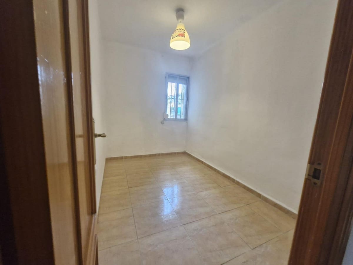 3 bedroom Apartment for sale in Torremolinos - € 220,000 (Ref: 9568503)