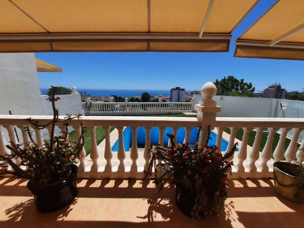 3 makuuhuone Asunto myytävänä paikassa Torremolinos mukana uima-altaan 
autotalli - 479 900 € (Ref: 9574567)