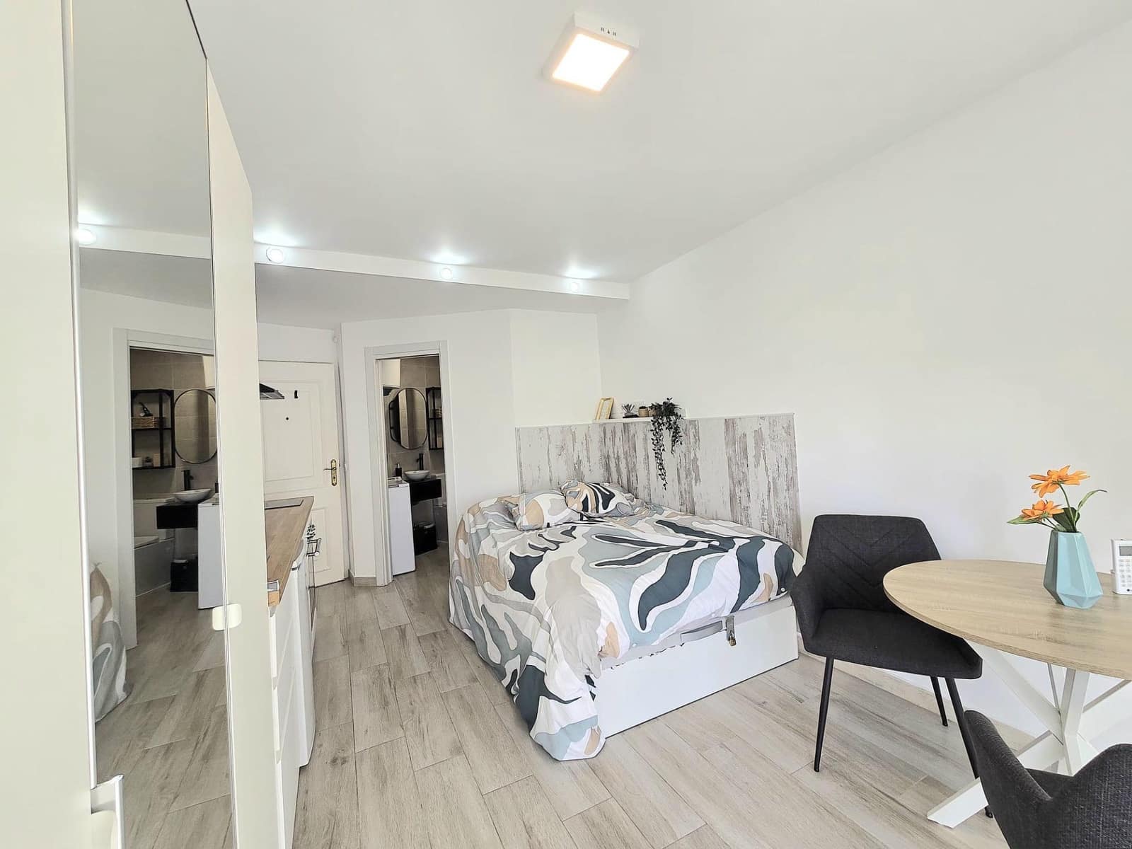 Studio till salu i Torremolinos med pool - 191 000 € (Ref: 9604918)