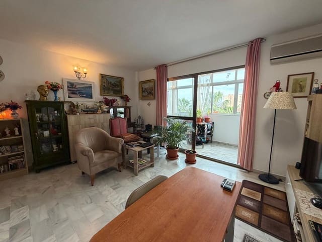 Apartament na sprzedaż w Torremolinos z basenem - 240 000 € (Ref: 9629901)