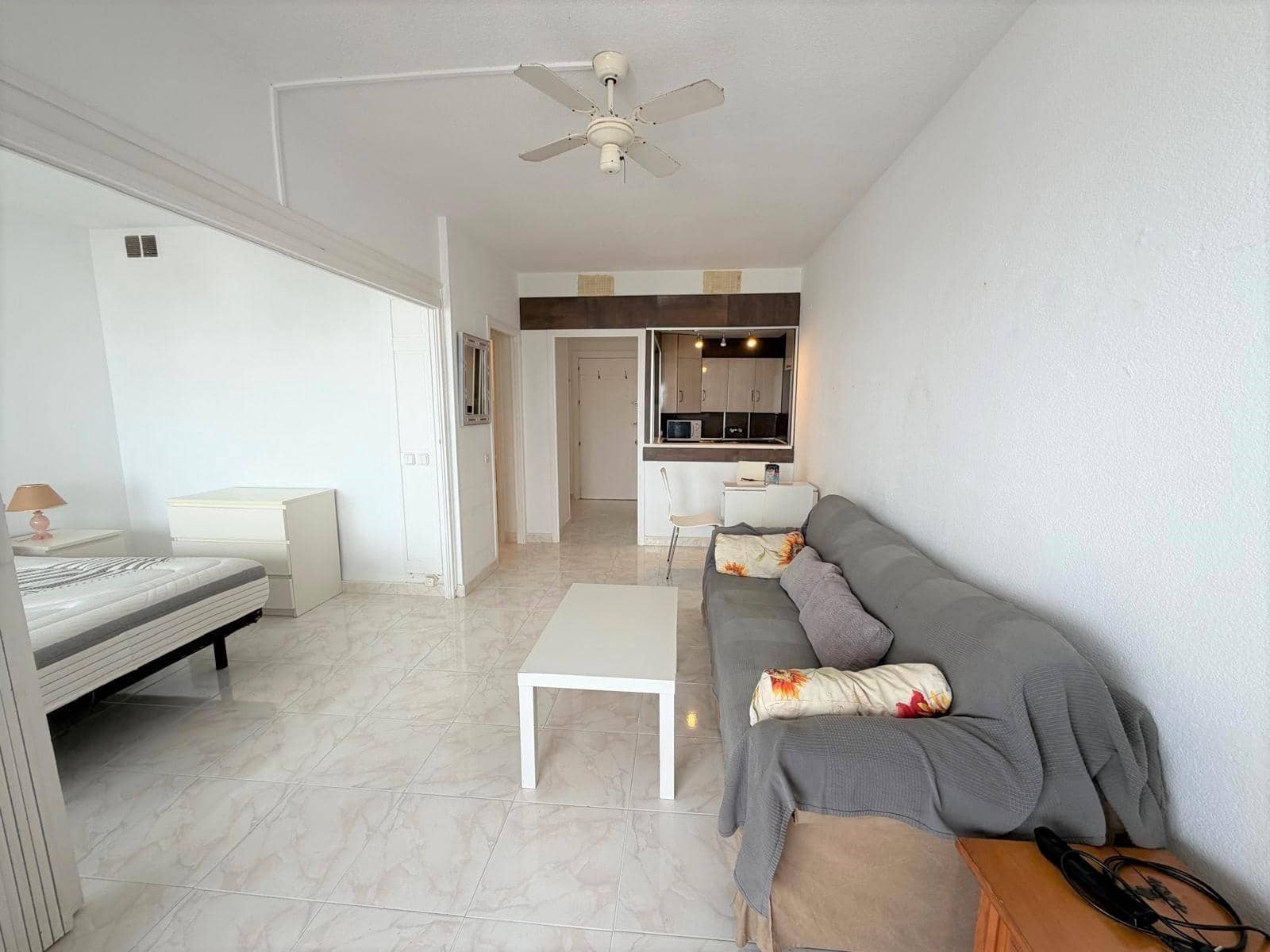 1 slaapkamer Appartement te koop in Torremolinos met zwembad - € 249.000 (Ref: 9648051)