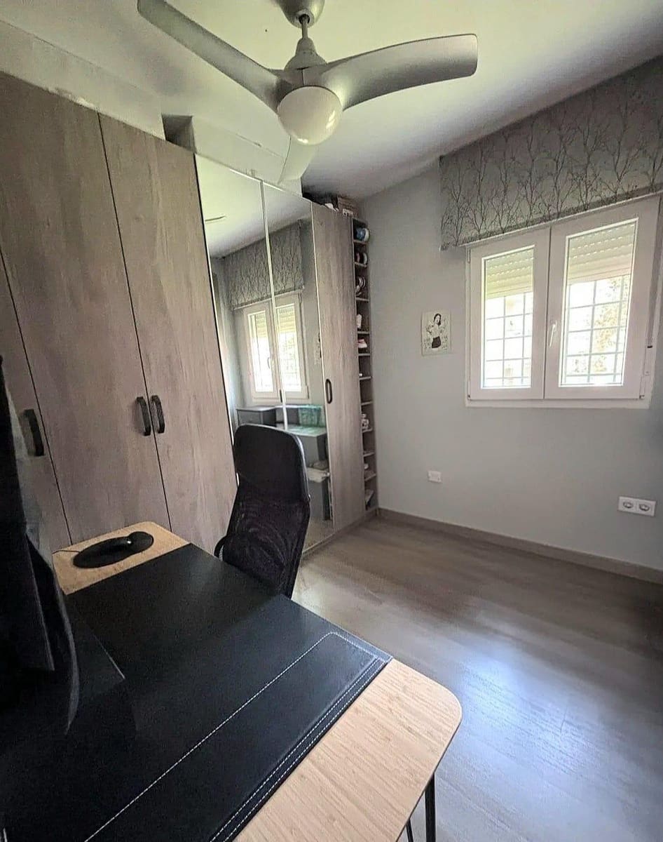 3 bedroom Flat for sale in Torremolinos with pool garage - € 359,000 (Ref: 9656010)