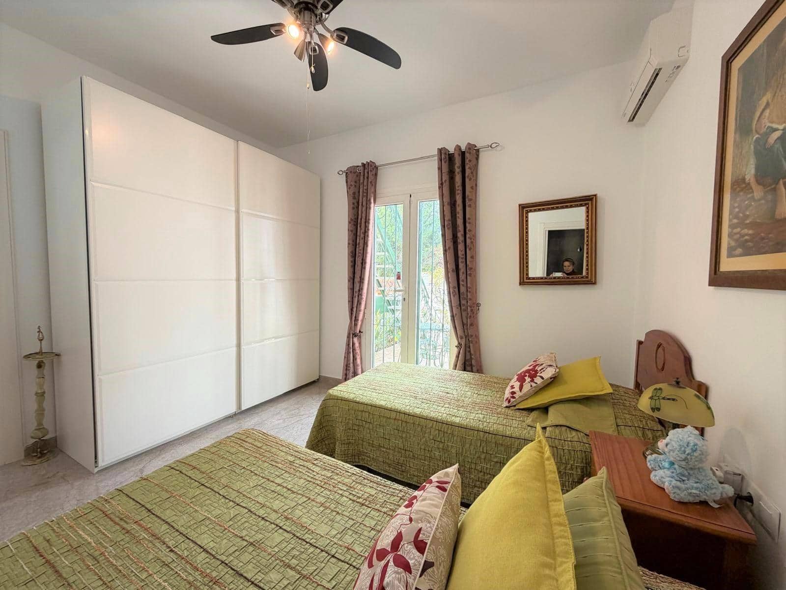 4 Zimmer Villa zu verkaufen in Benalmadena Costa mit Pool Garage - 750.000 € (Ref: 9656011)