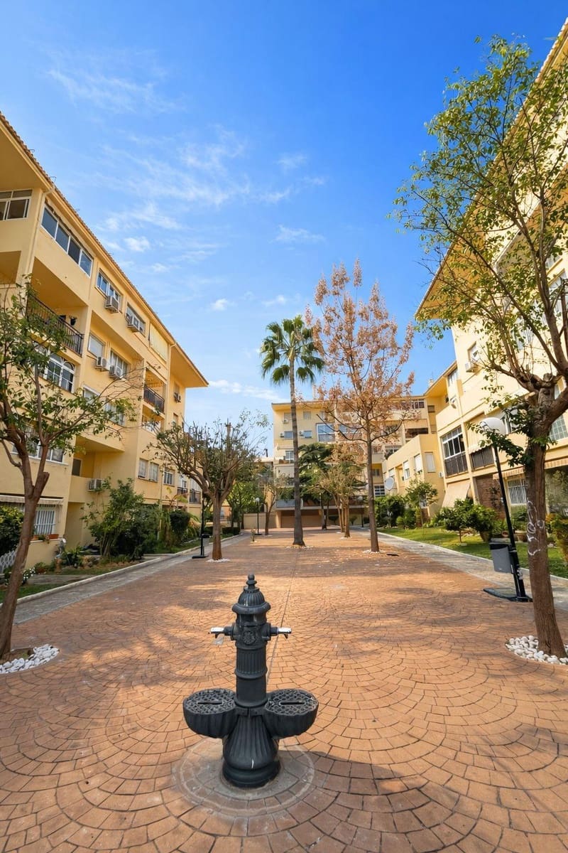 3 sovrum Lägenhet till salu i Arroyo de la Miel med pool garage - 375 000 € (Ref: 9656815)