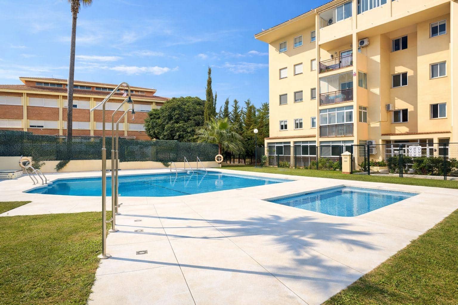 3 sovrum Lägenhet till salu i Arroyo de la Miel med pool garage - 375 000 € (Ref: 9656815)