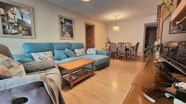 3 soverom Leilighet til salgs i Benalmádena med svømmebasseng garasje - € 360 000 (Ref: 9656817)