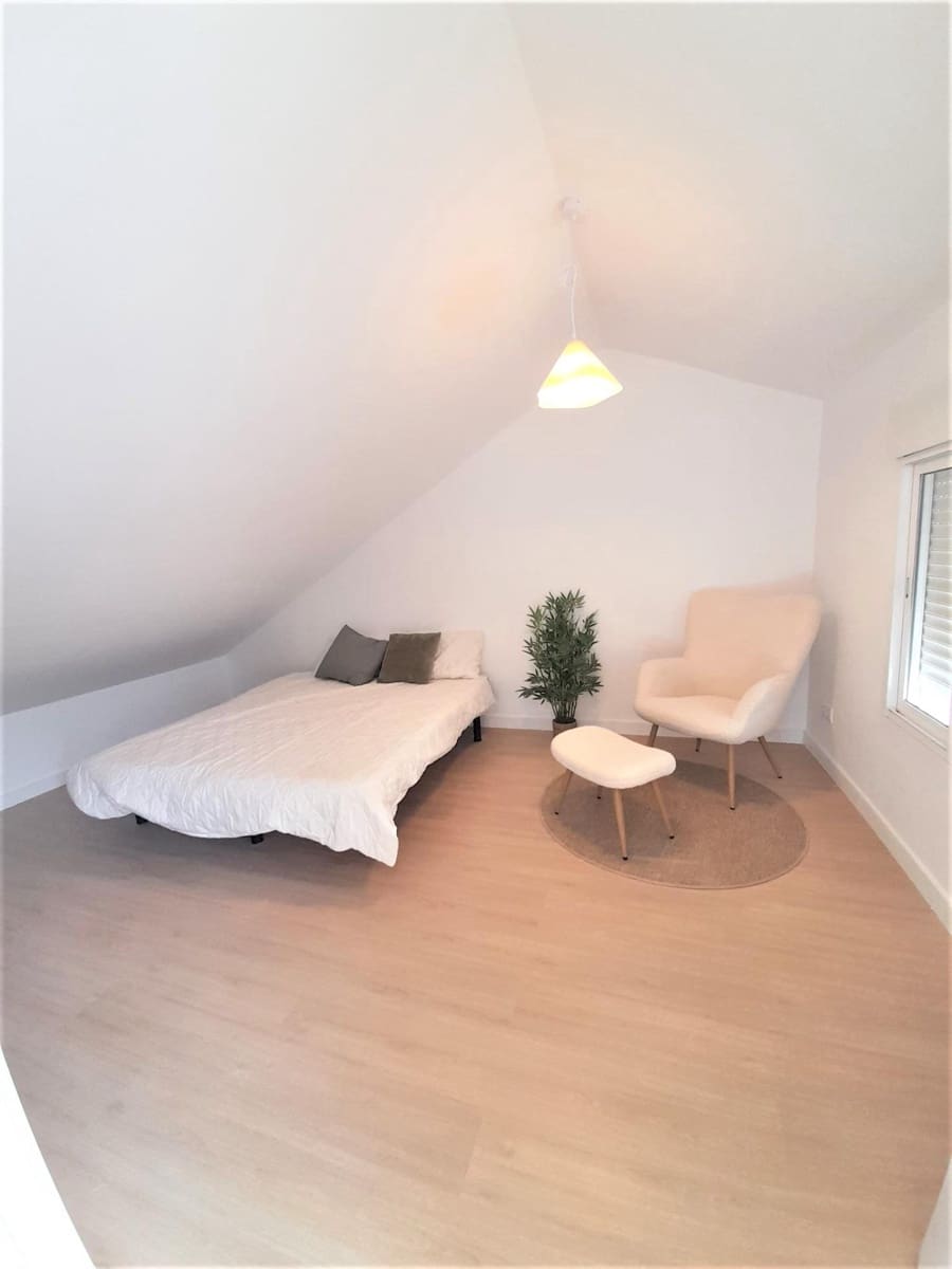 2 soveværelse Penthouse til salg i Malaga by med garage - € 330.000 (Ref: 9656819)