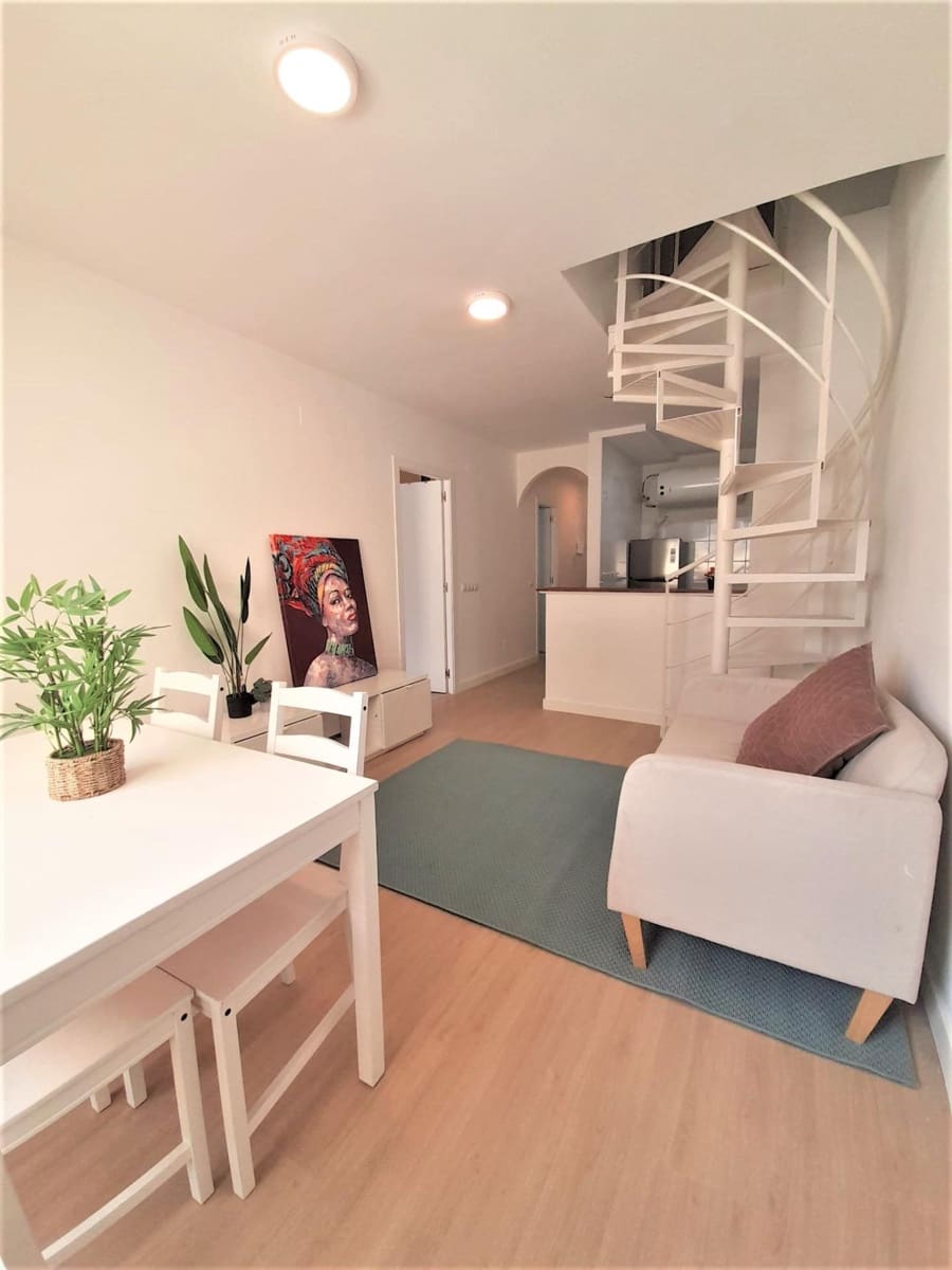 2 soveværelse Penthouse til salg i Malaga by med garage - € 330.000 (Ref: 9656819)