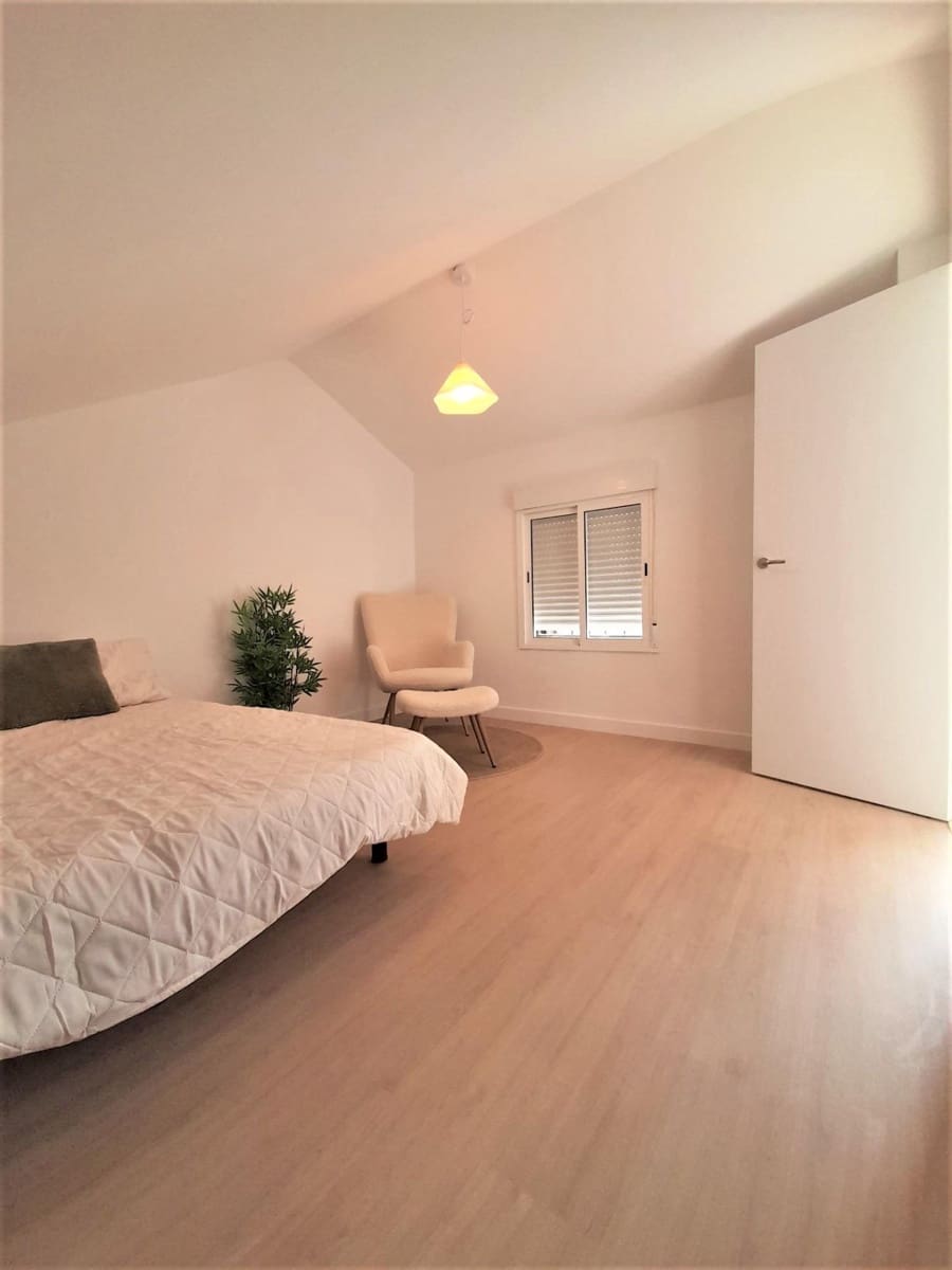 2 soveværelse Penthouse til salg i Malaga by med garage - € 330.000 (Ref: 9656819)