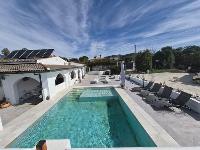 3 chambre Villa/Maison à vendre à Cártama avec piscine garage - 525 000 € (Ref: 9656821)