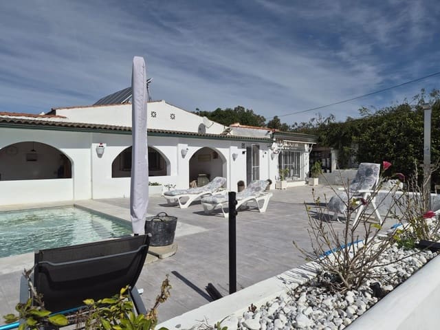 3 chambre Villa/Maison à vendre à Cártama avec piscine garage - 525 000 € (Ref: 9656821)