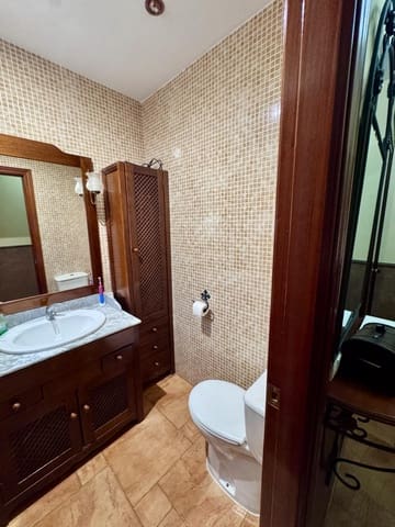 4 bedroom Terraced Villa for sale in Benalmádena with garage - € 410,000 (Ref: 9656823)