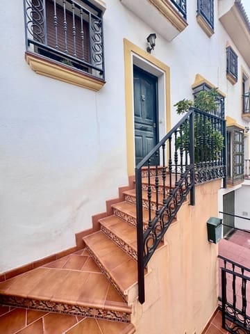4 soverom Rekkehus til salgs i Benalmádena med garasje - € 410 000 (Ref: 9656823)