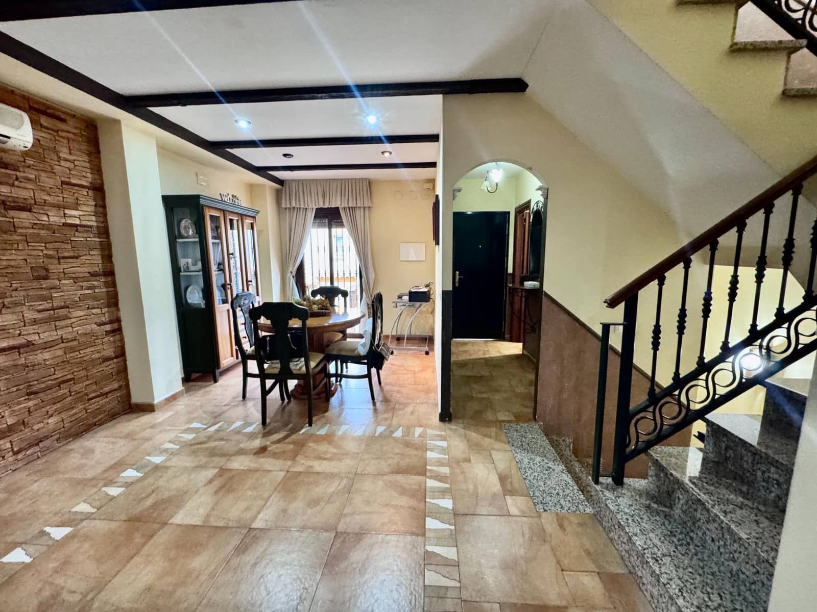 4 Zimmer Reihenhaus zu verkaufen in Benalmadena mit Garage - 410.000 € (Ref: 9656823)