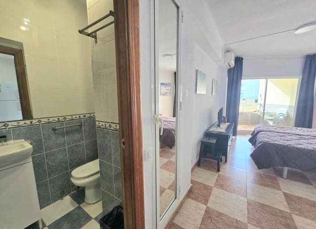 Yksiö myytävänä paikassa Puerto Marina, Benalmádena - 204 000 € (Ref: 9656826)