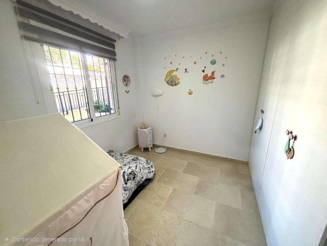 2 bedroom Flat for sale in Benalmadena with pool garage - € 290,000 (Ref: 9656828)