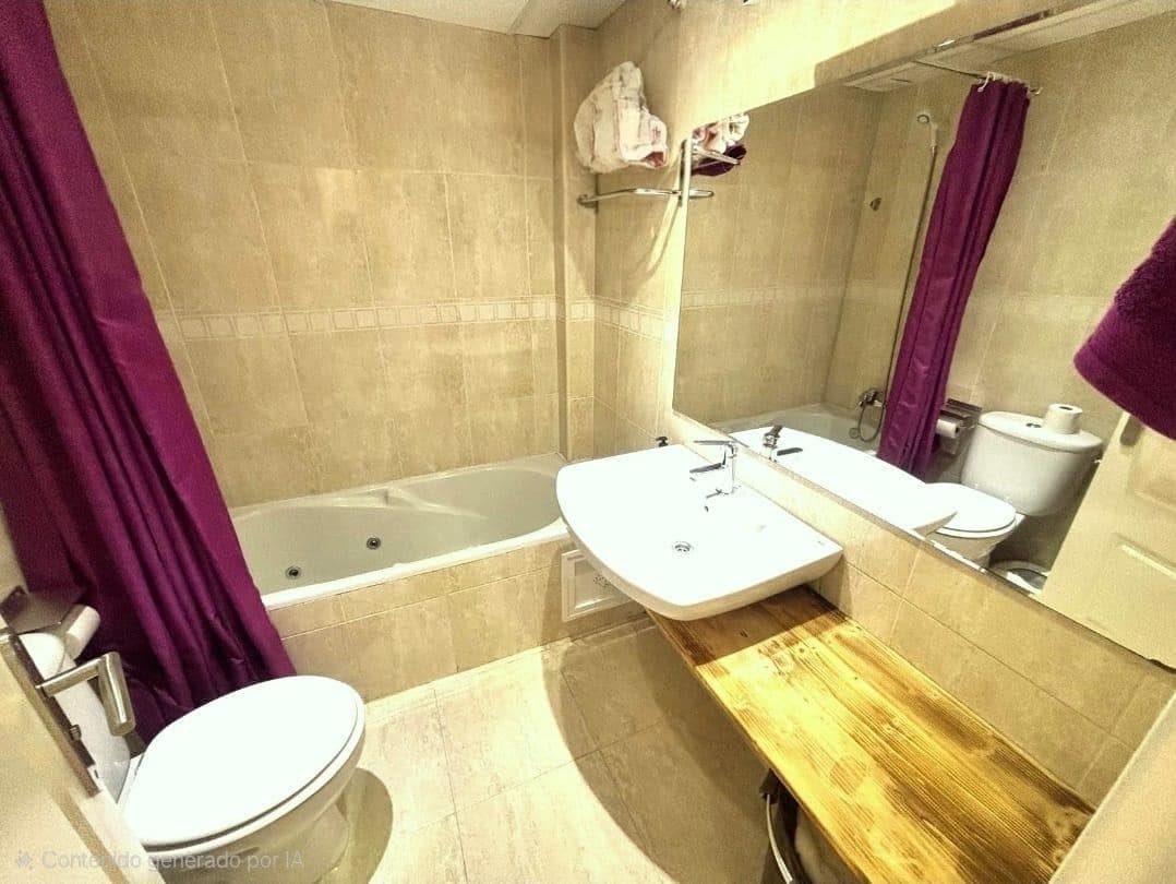 2 bedroom Flat for sale in Benalmadena with pool garage - € 290,000 (Ref: 9656828)