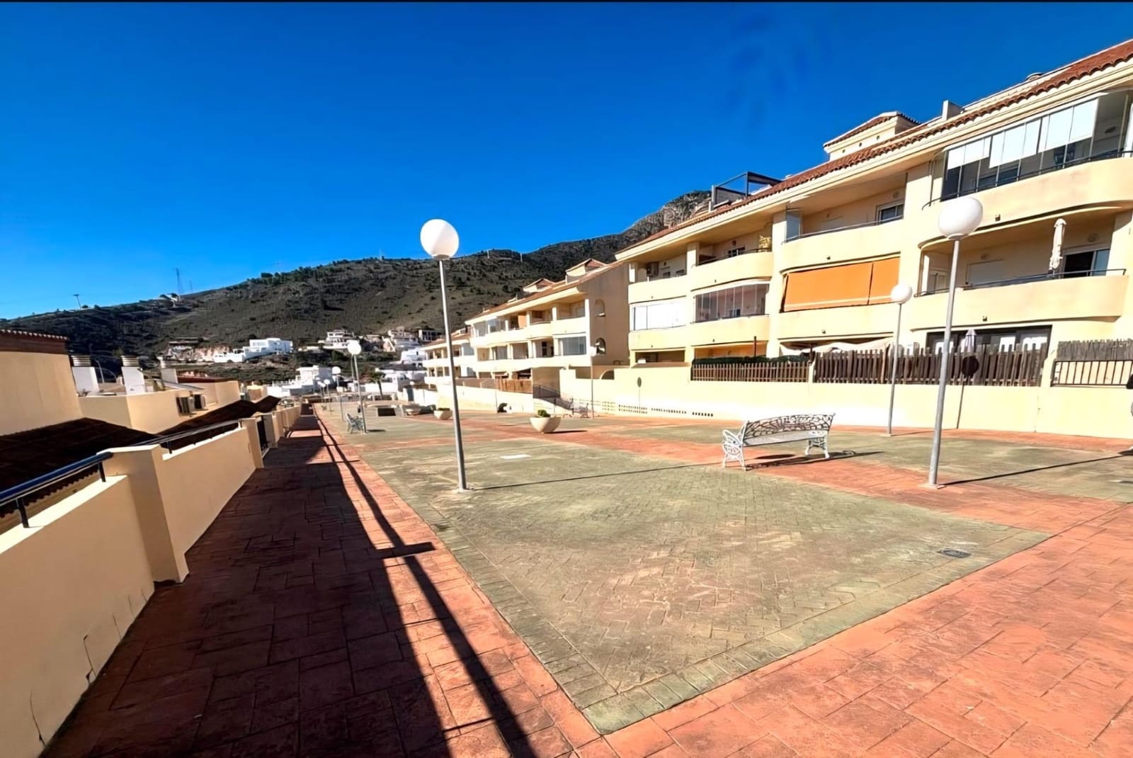 2 bedroom Flat for sale in Benalmadena with pool garage - € 290,000 (Ref: 9656828)