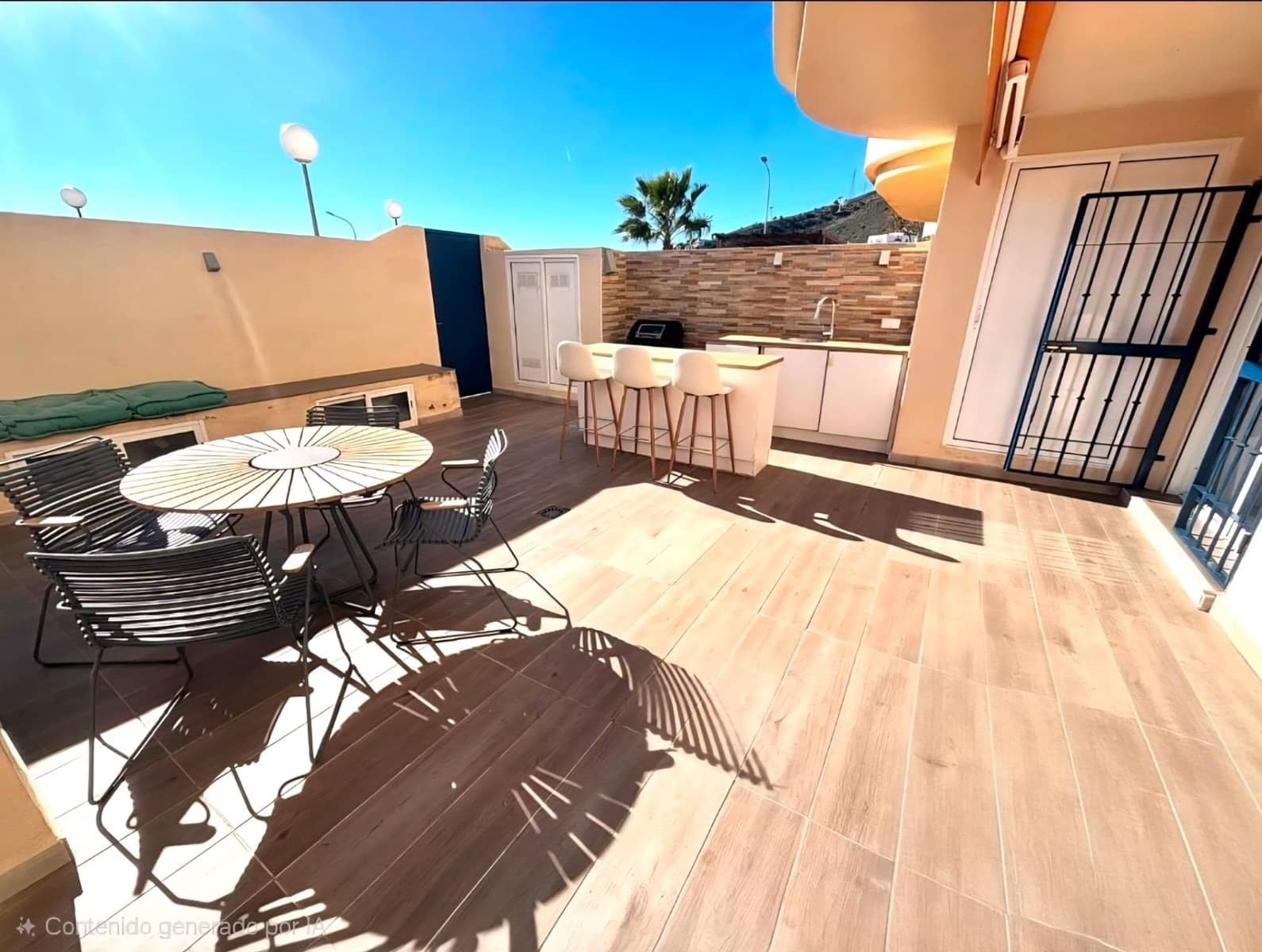 2 bedroom Flat for sale in Benalmadena with pool garage - € 290,000 (Ref: 9656828)