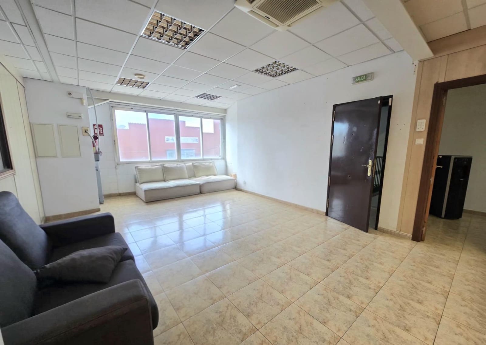 Office for rent in Arroyo de la Miel - € 2,500 (Ref: 9656892)