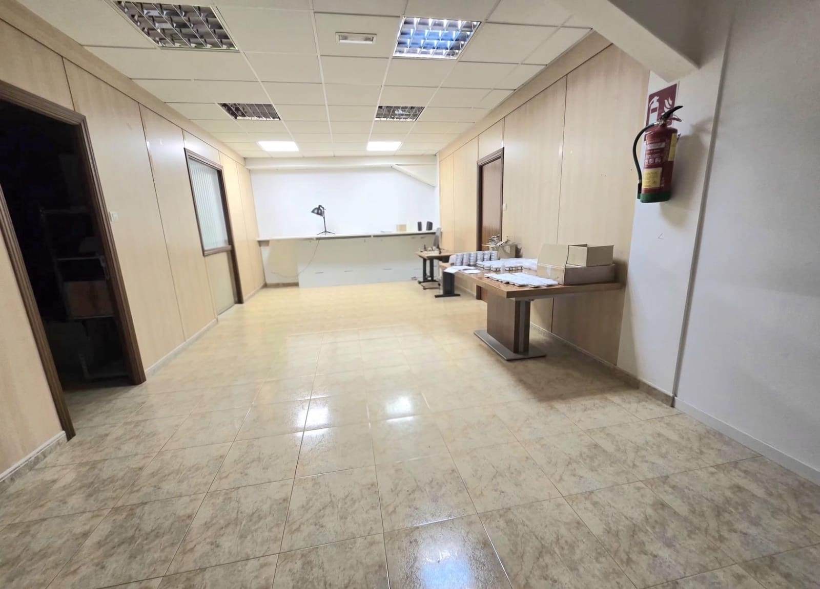 Office for rent in Arroyo de la Miel - € 2,500 (Ref: 9656892)