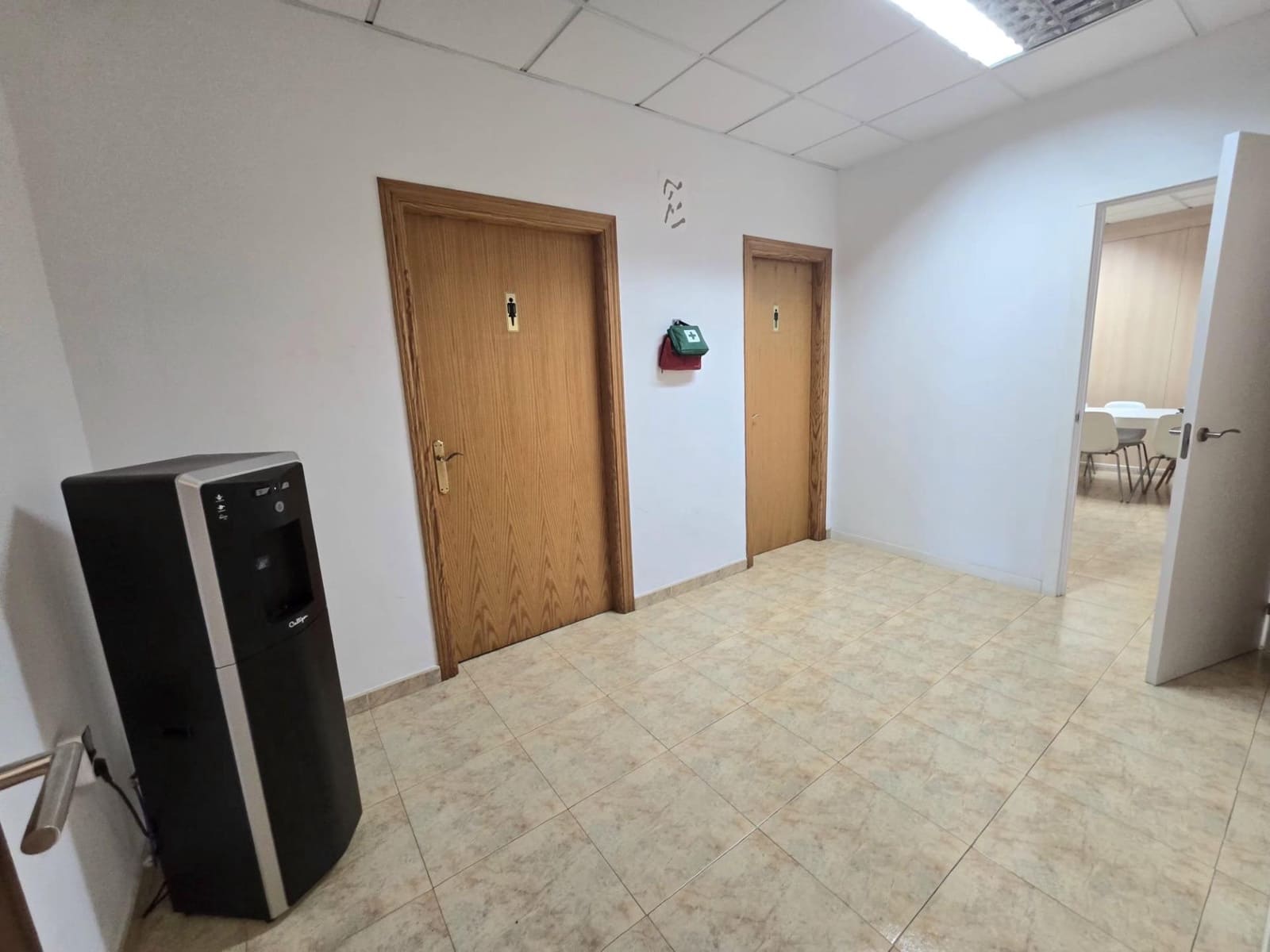 Office for rent in Arroyo de la Miel - € 2,500 (Ref: 9656892)
