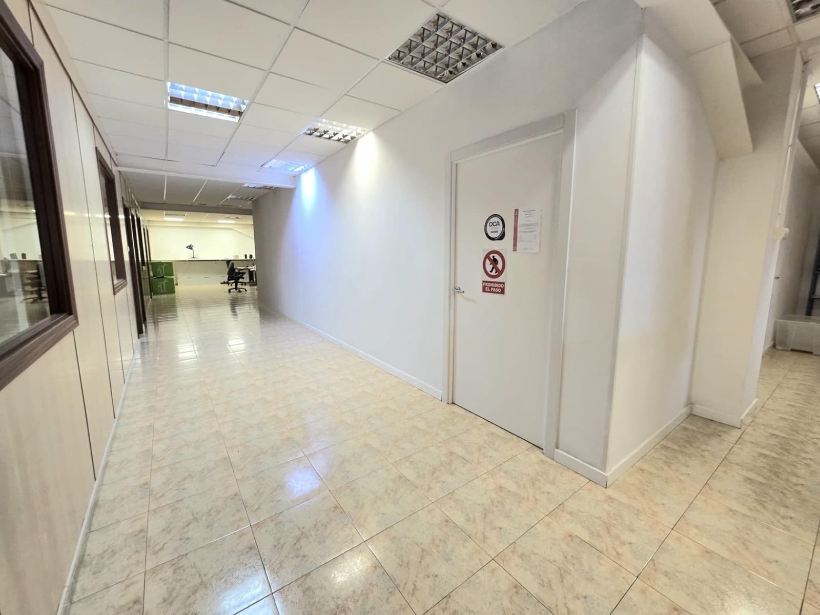 Office for rent in Arroyo de la Miel - € 2,500 (Ref: 9656892)