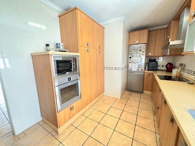 4 quarto Moradia em Banda para venda em Fuengirola com piscina - 690 000 € (Ref: 9656897)