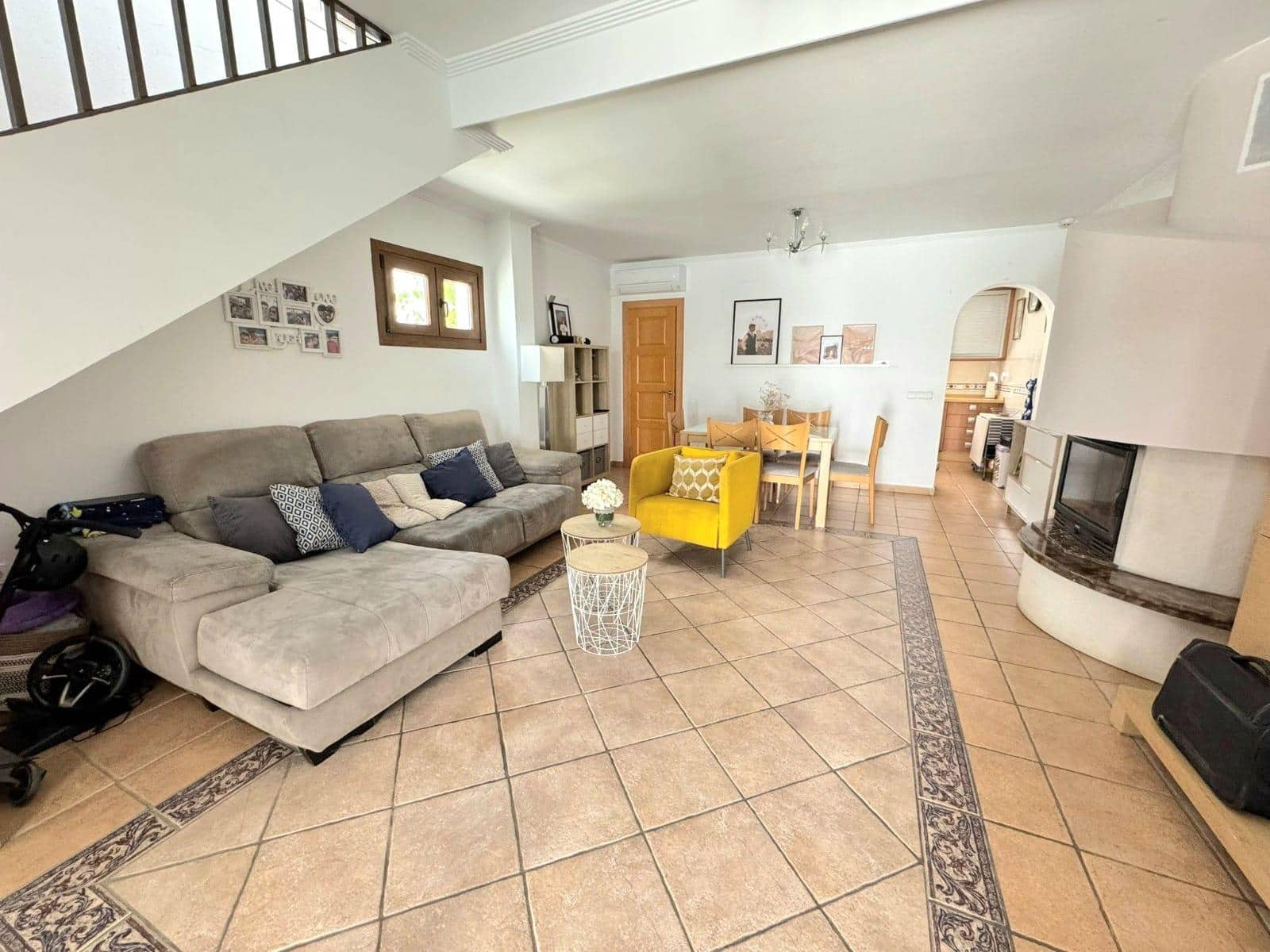 4 quarto Moradia em Banda para venda em Fuengirola com piscina - 690 000 € (Ref: 9656897)