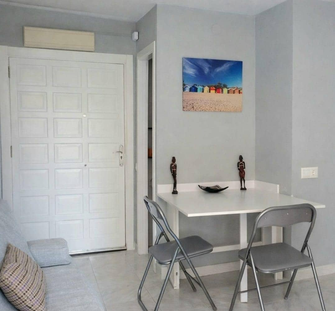 Studio for sale in Benalmadena Costa with pool - € 148,500 (Ref: 9656898)