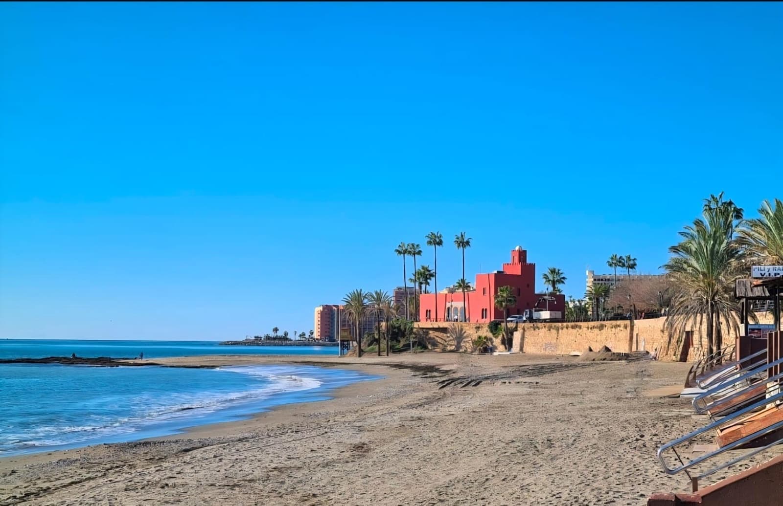 Studio for sale in Benalmadena Costa with pool - € 148,500 (Ref: 9656898)