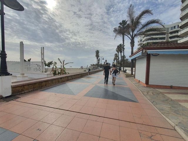 Estudio en Torremolinos en venta con piscina - 220.000 € (Ref: 9656901)